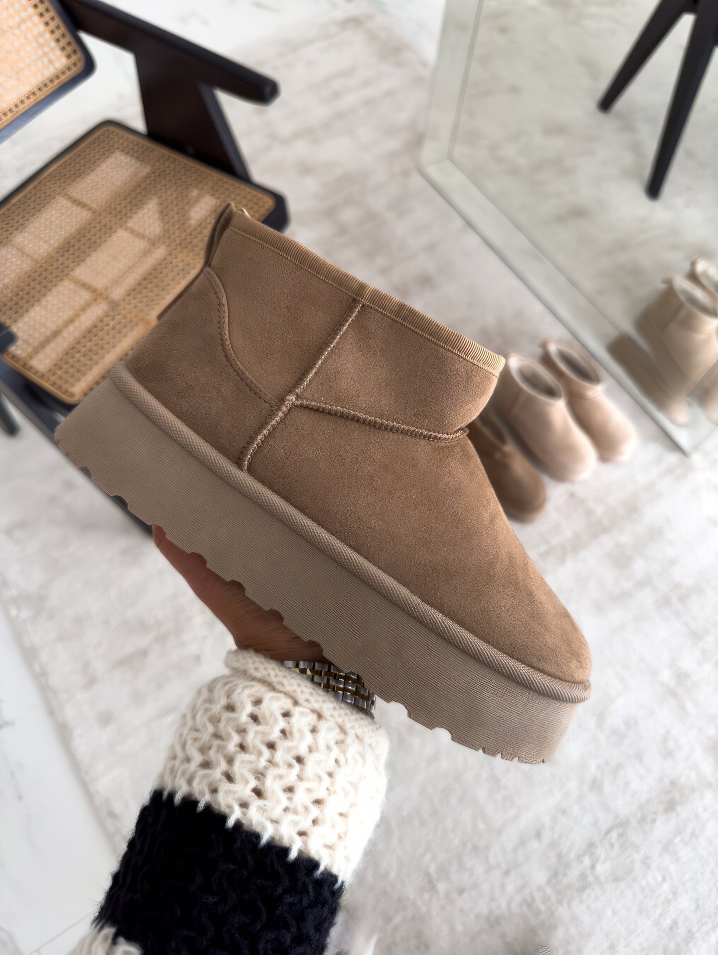 AUTUMN BOOTS